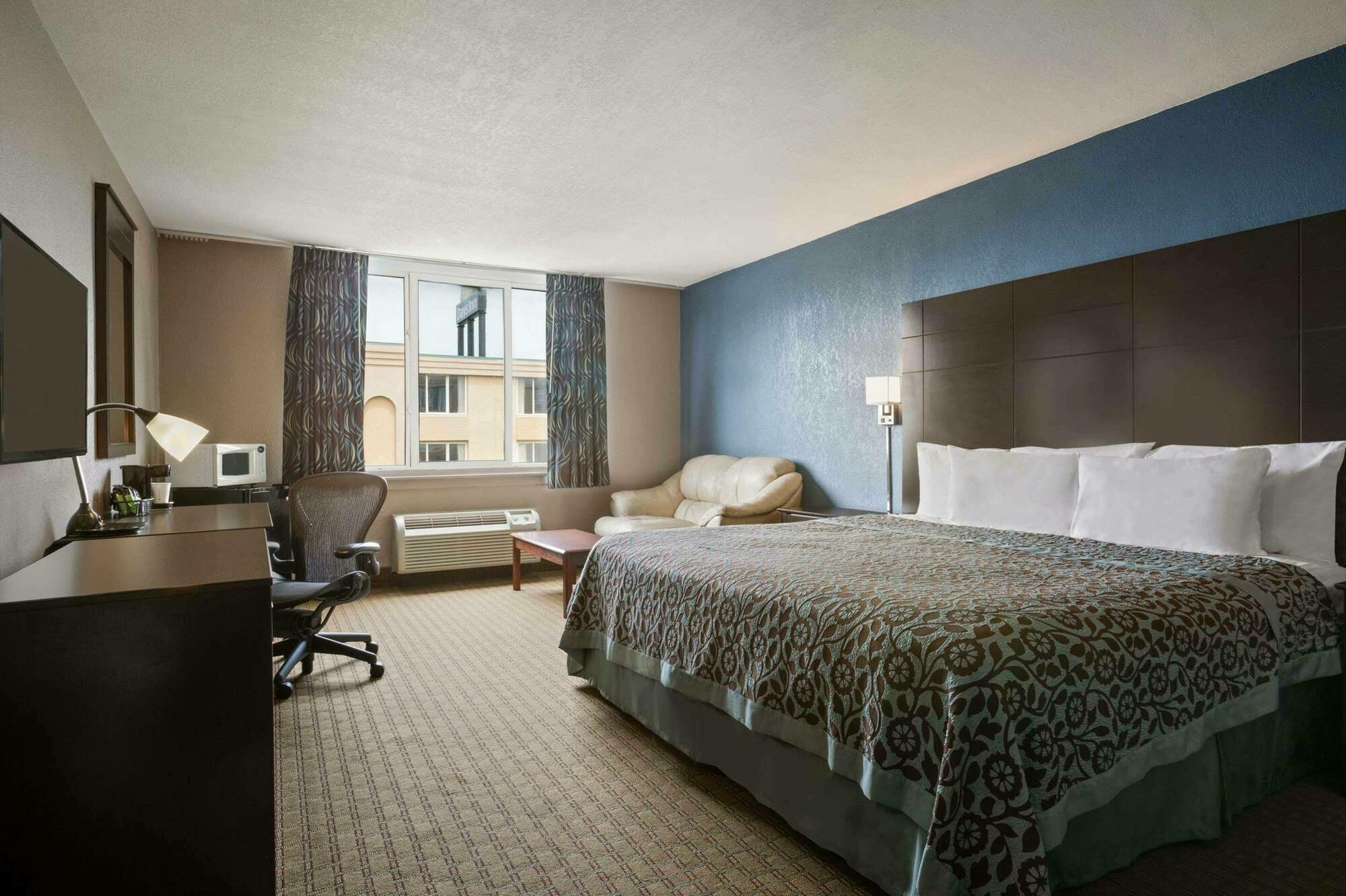 Hotel Days By Wyndham Willoughby/cleveland *