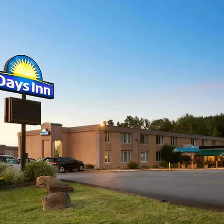 Days Inn By Wyndham Willoughby/Cleveland Esterno foto